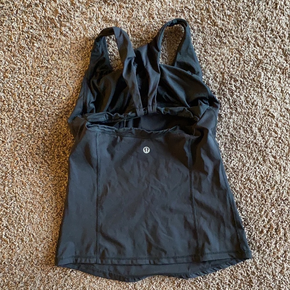 Black lululemon twist tank